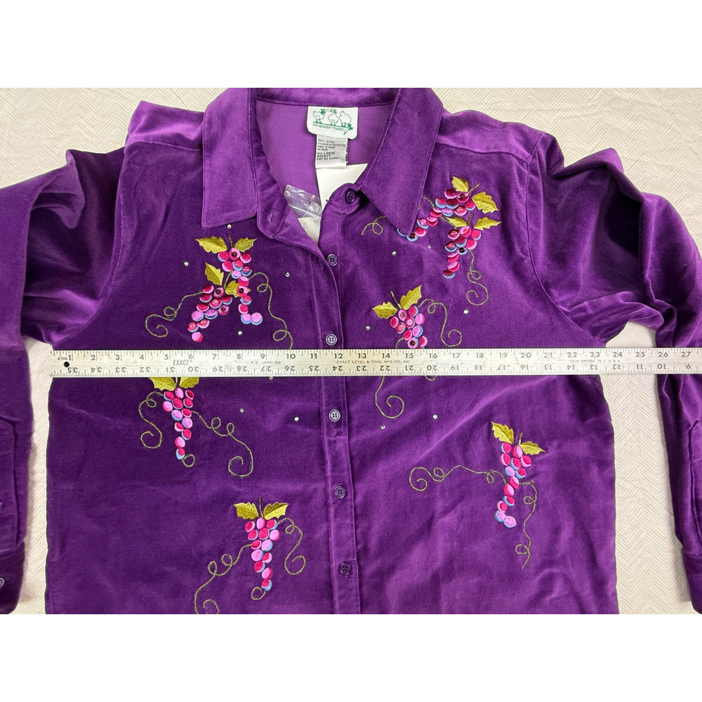 Quacker Factory SZ L Purple Velour Embroidered Grapes Long Sleeve Top NWT - Picture 13 of 13